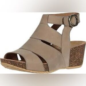 Dansko Taupe Strappy Cork Sole Sandals